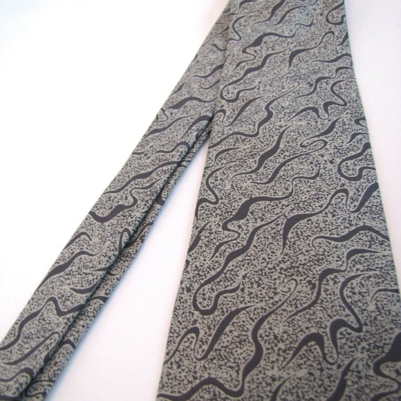 Vtg GIORGIO ARMANI Tie Gray Memphis Modern Wild - Picture 7 of 7